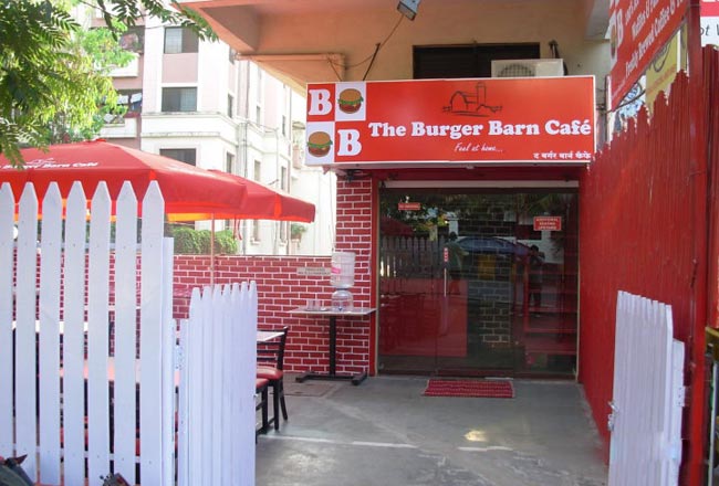 the-burger-barn-cafe-3